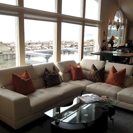 Camano Island Waterfront Vacation Rental 외부 사진